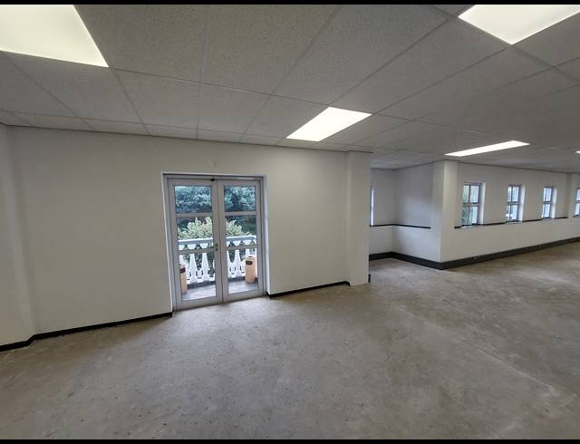 416M² OFFICE TO LET IN BRYANSTON